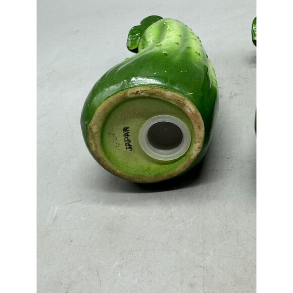 Vintage Ceramic Cucumber Shaped Salt & Pepper Shaker Set green 6" READ - Picture 9 of 9